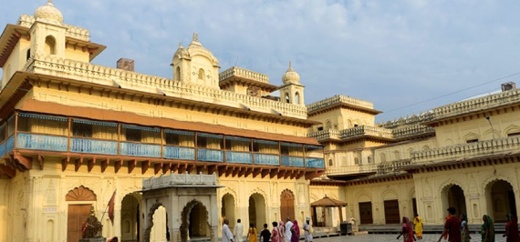 kanak bhawan places to visit in ayodhya